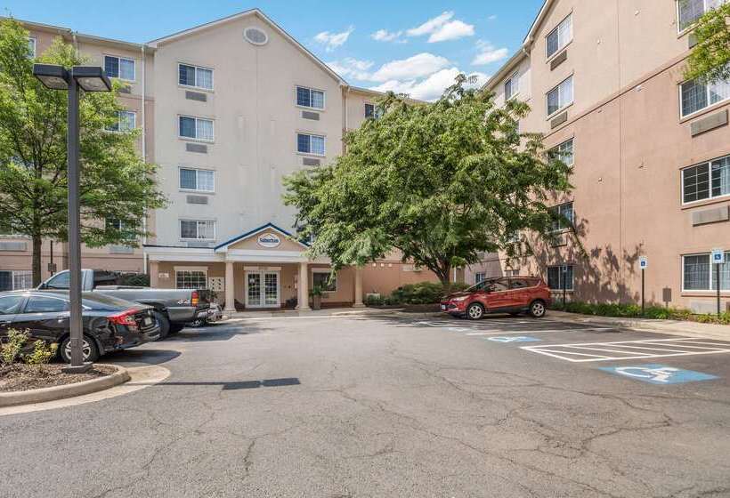 فندق Suburban Studios Sterling  Washington Dulles