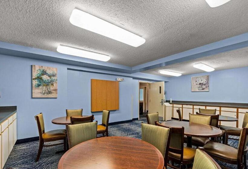 فندق Suburban Studios Sterling  Washington Dulles