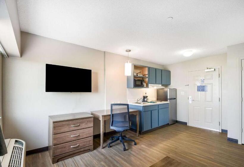 فندق Suburban Studios Sterling  Washington Dulles