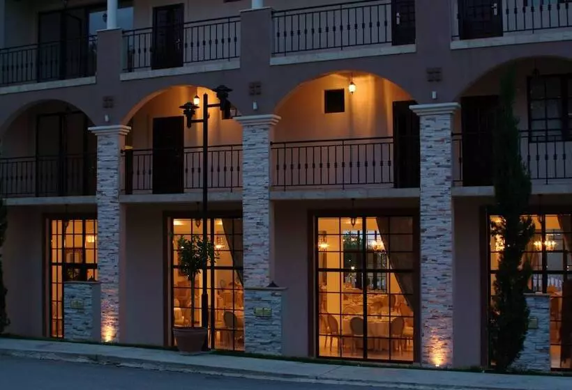 בית מלון כפרי The Cliff Beach & Spa