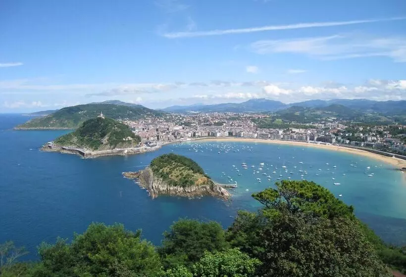 בית מלון כפרי Villa De Ermua