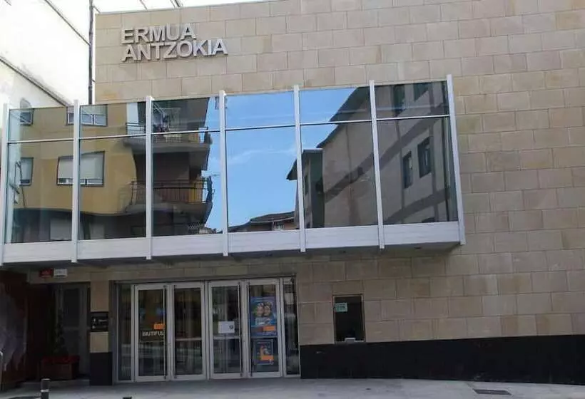 בית מלון כפרי Villa De Ermua