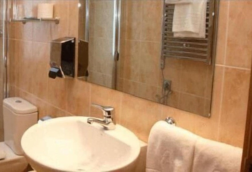 Отель Villa De Ermua