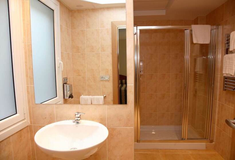 Отель Villa De Ermua