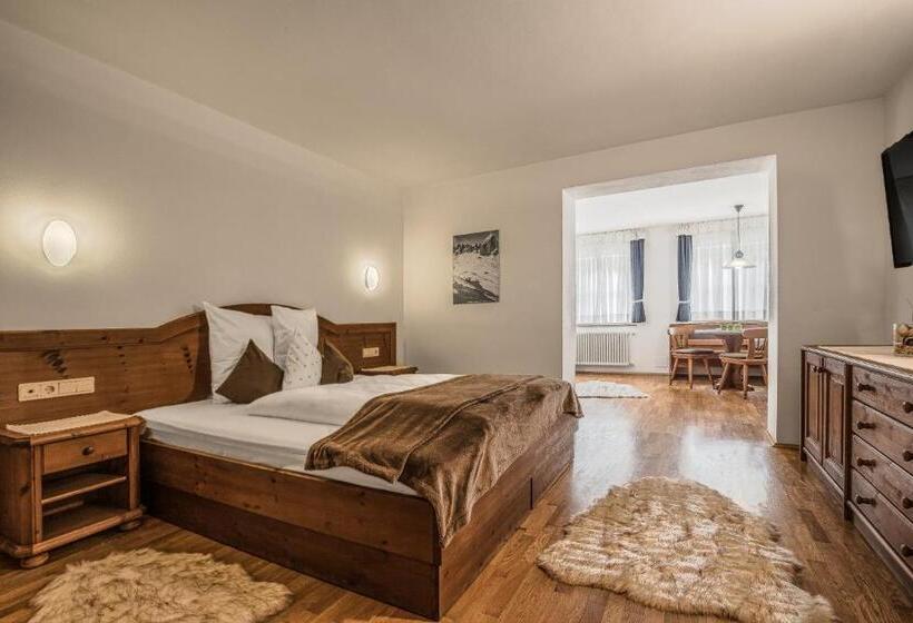 تختخواب و صبحانه Crëp Sella