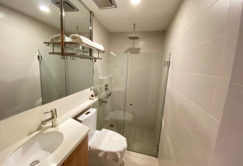 בית מלון כפרי L Meridian Suite