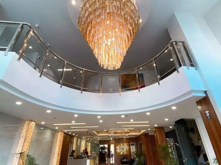 Hotelli L Meridian Suite