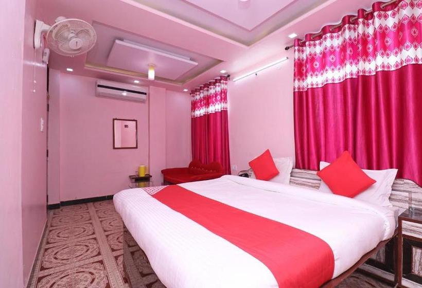 호텔 Oyo 28299  Kothiwal