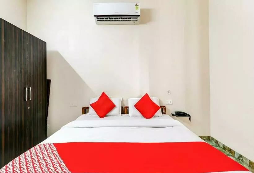 Hotelli Oyo 74122 Raghuvar Palace