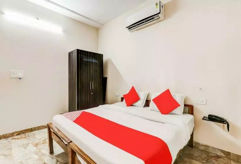 Hotelli Oyo 74122 Raghuvar Palace