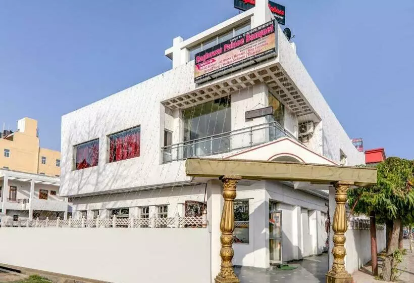 Hotelli Oyo 74122 Raghuvar Palace