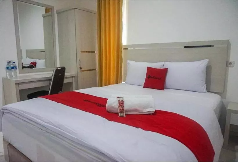 ホテル Reddoorz Near Araya Family Club House