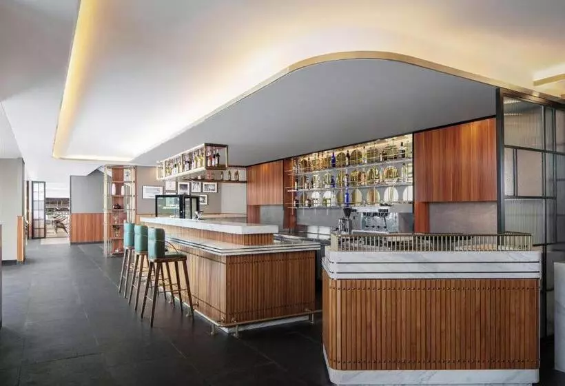 Hotelli Sheraton Maoming Romantic Beach Resort