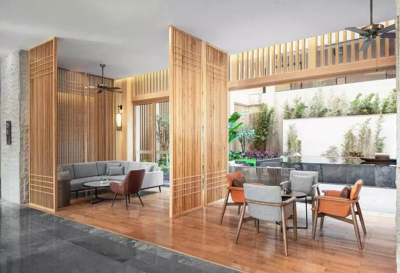 Hotelli Sheraton Maoming Romantic Beach Resort