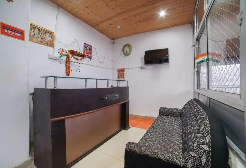 ホテル Spot On 73863 Rajeswari Lodge