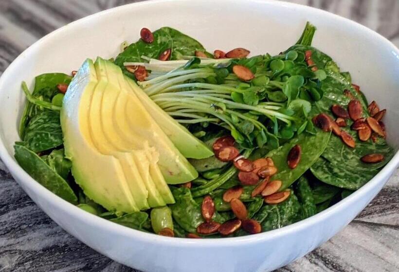 منتجع Azure Palm Hot Springs