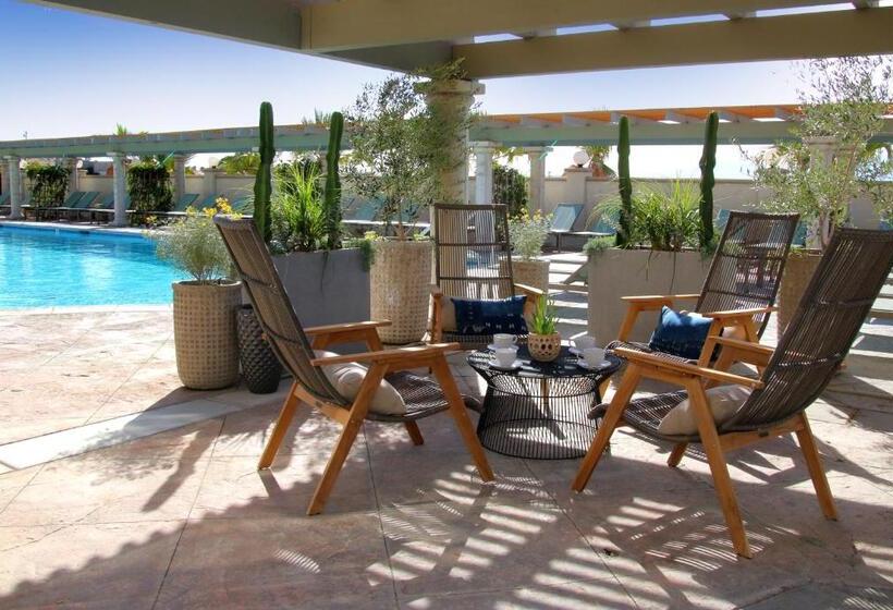 منتجع Azure Palm Hot Springs