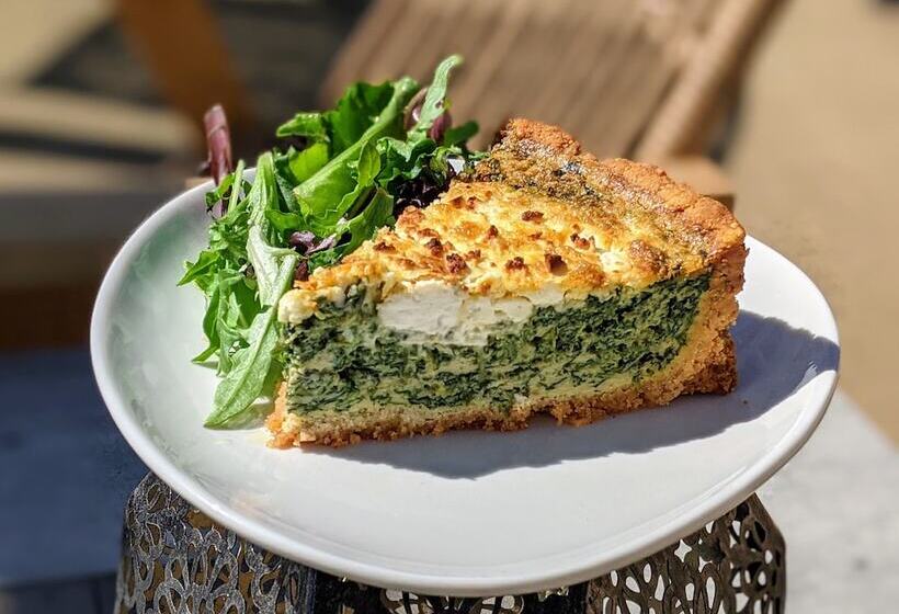 منتجع Azure Palm Hot Springs