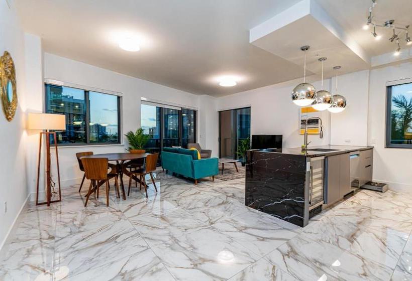 Whyhotel Midtown Miami