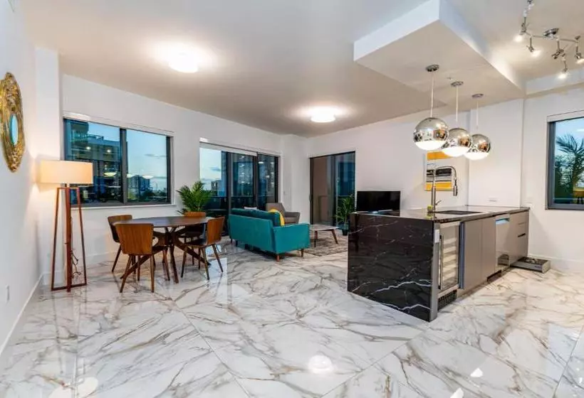 Whyhotel Midtown Miami