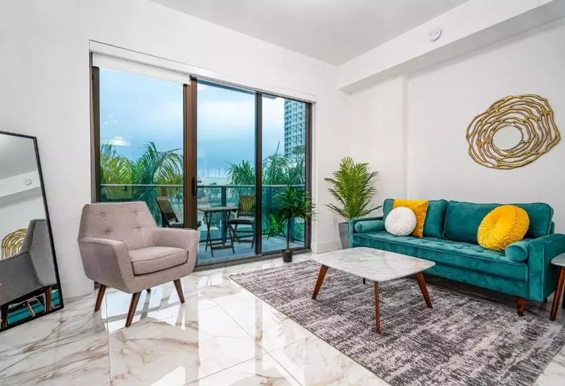 Whyhotel Midtown Miami