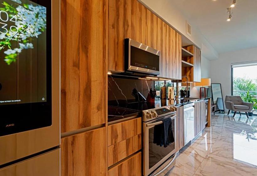 Whyhotel Midtown Miami