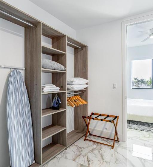 Whyhotel Midtown Miami