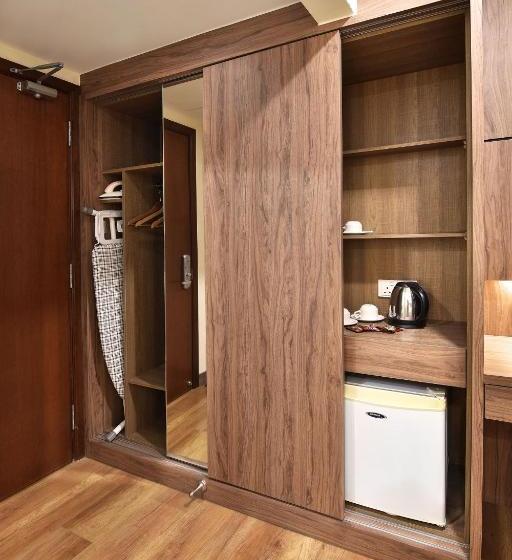 Yangtze Hotel 长江酒店