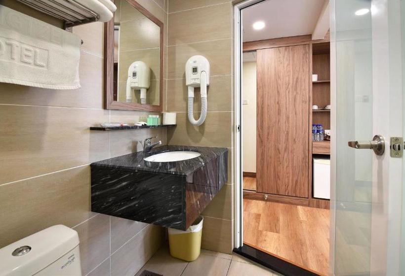 Yangtze Hotel 长江酒店