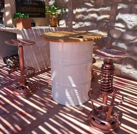 هاستل Hostal De Altura