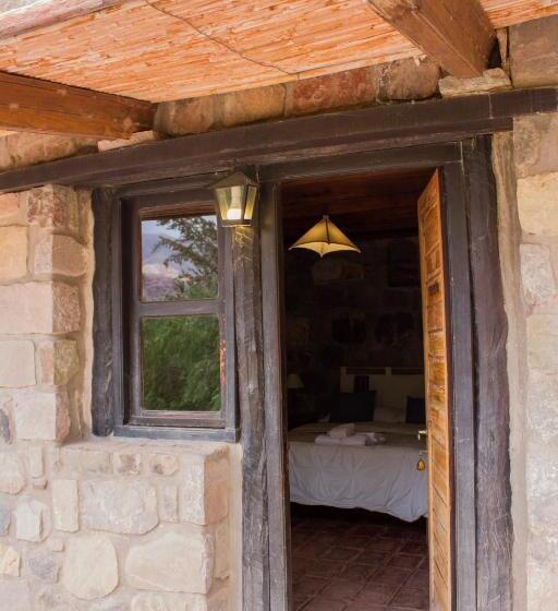 هاستل Hostal De Altura