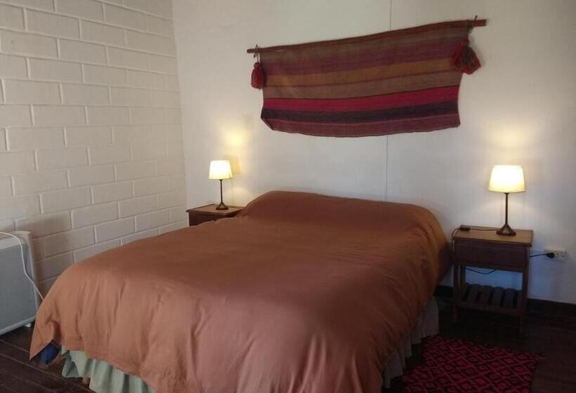 هاستل Hostal De Altura