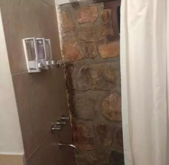 ユースホステル Hostal De Altura