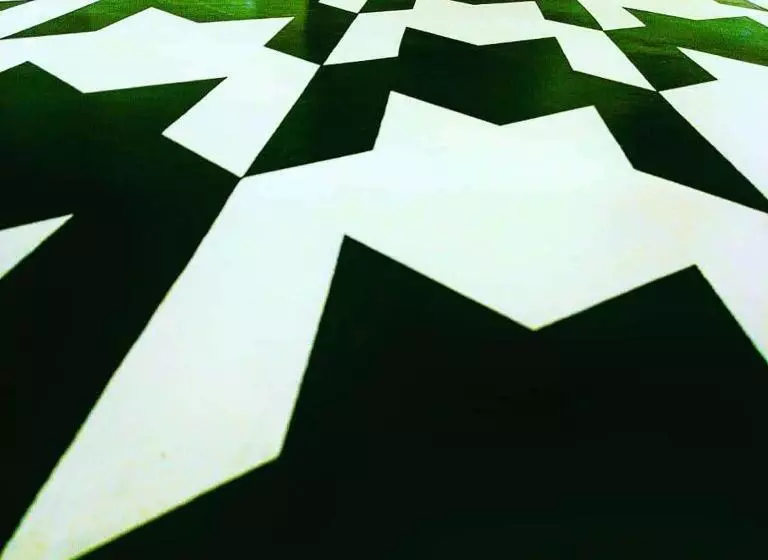 تختخواب و صبحانه Piano21