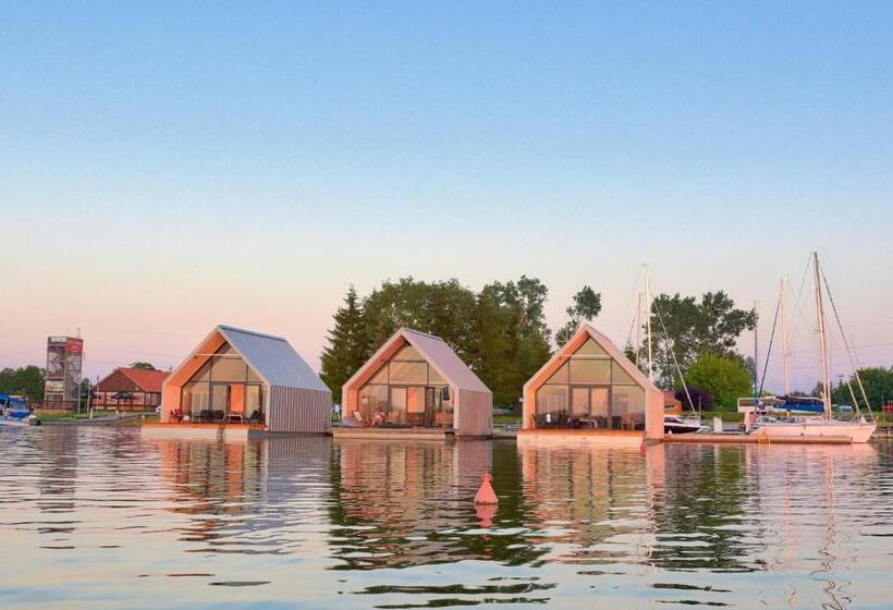 Domy Na Wodzie Na Mazurach