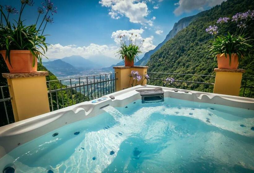 Отель Albergo Miravalle Fai Della Paganella