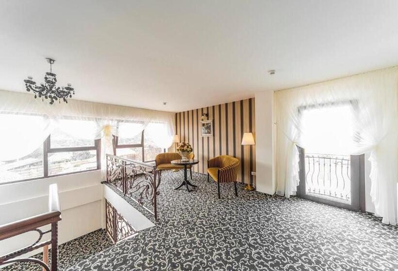 هتل Complex Havana