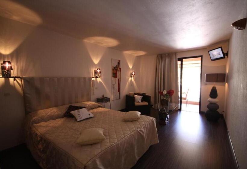 בית מלון כפרי La Calypso