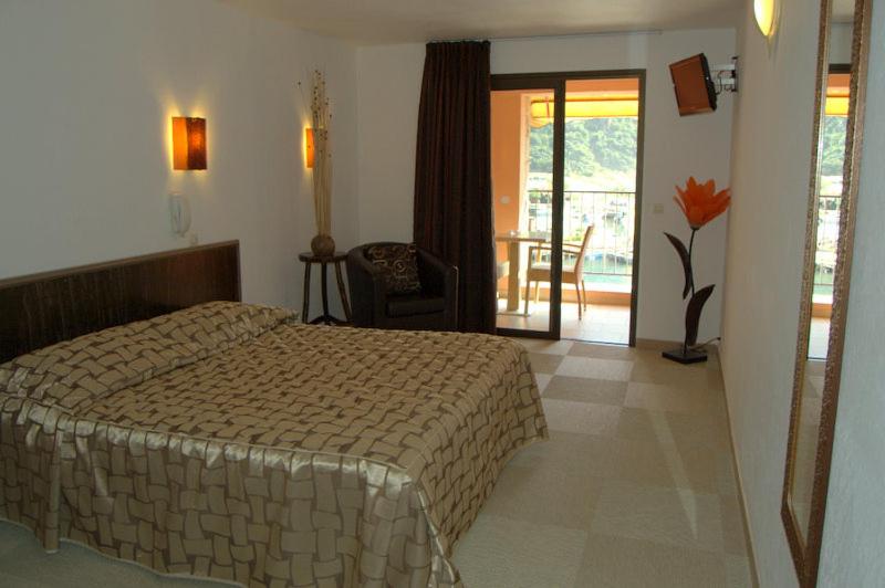 בית מלון כפרי La Calypso