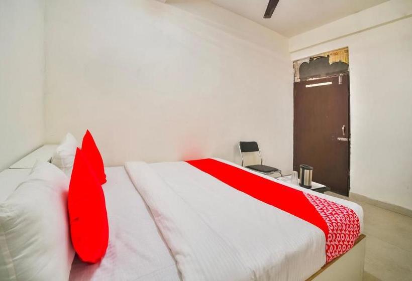 فندق Oyo 66847  Utsav