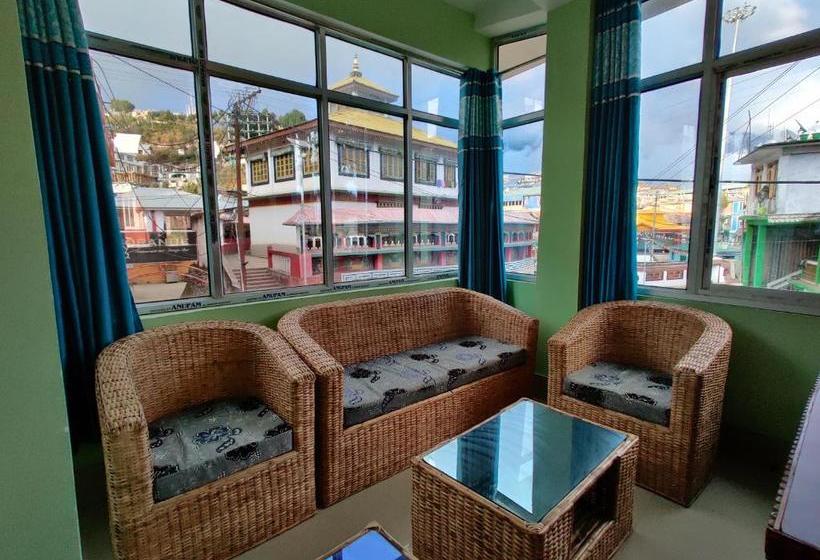 Hotel Tawang Centre Point