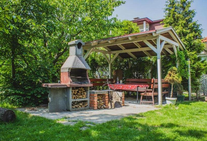 Pensjonat Fertődi Kúria Vendégház