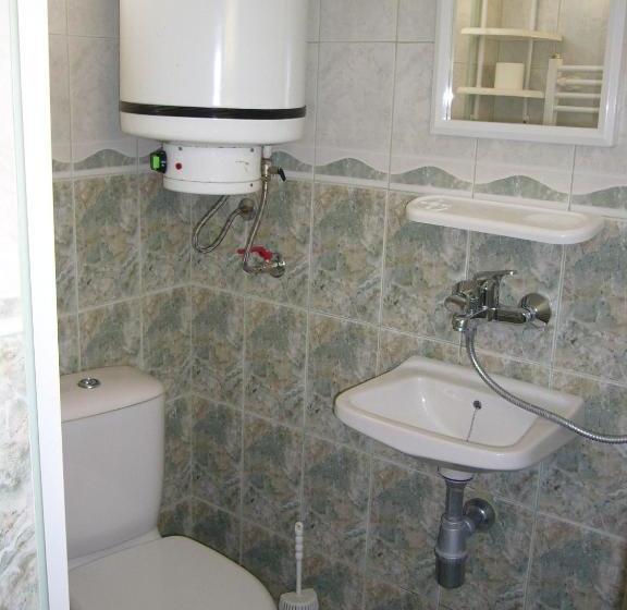 Пансион Guest House With The Wooden Plough