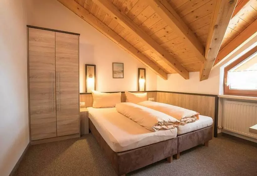 ペンション Haus Otto Arnold