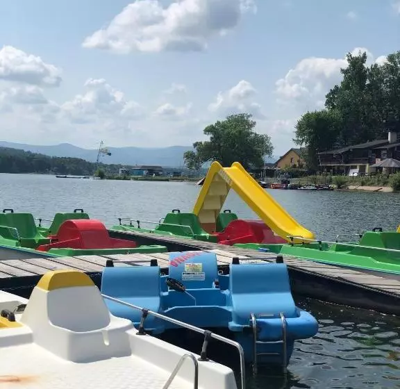 Majatalo Hostinec V Zátoce