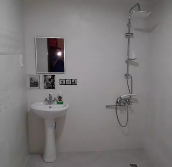 پانسیون Merabi Guest House