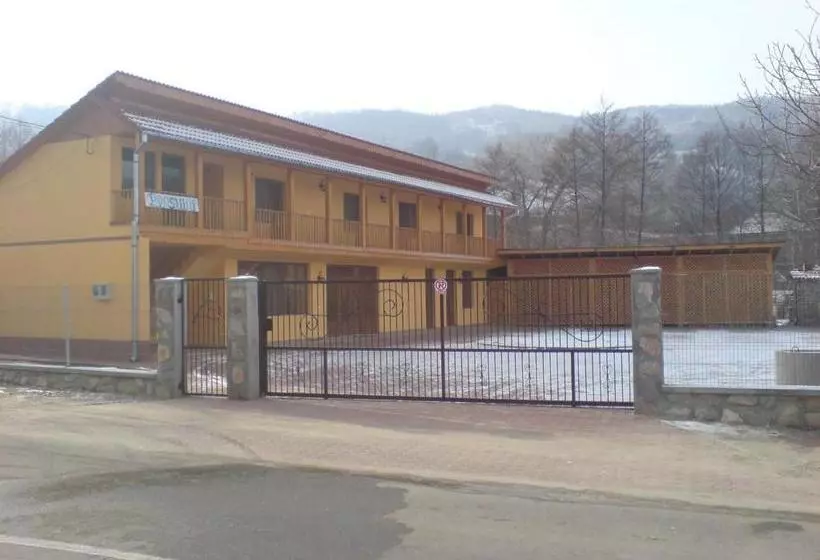 Pensiunea Popasul Dacilor