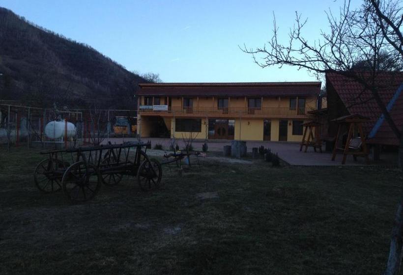 Pensiunea Popasul Dacilor