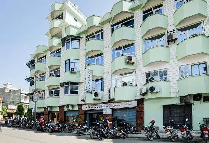 Capital O 507 Hotel Makalu