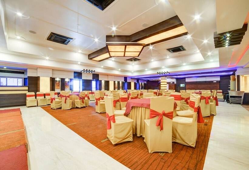 Capital O 507 Hotel Makalu